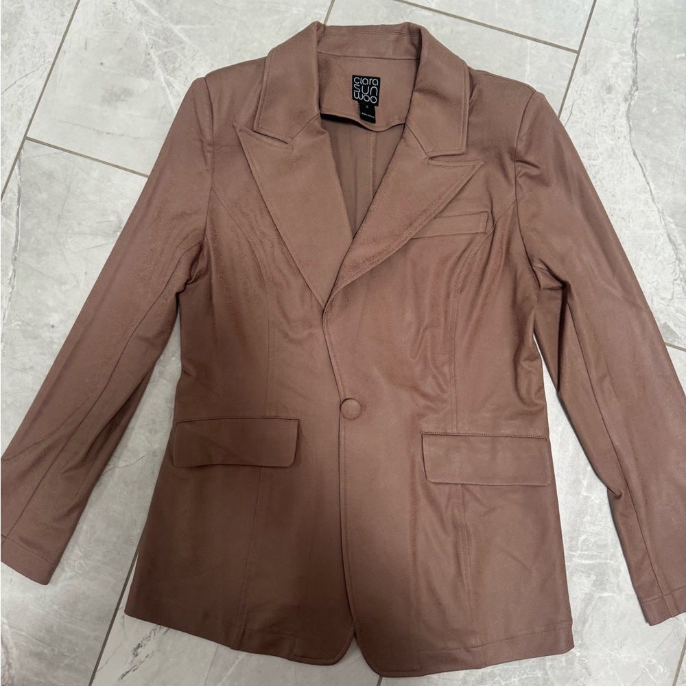 Clara sun Woo liquid leather blazer taupe